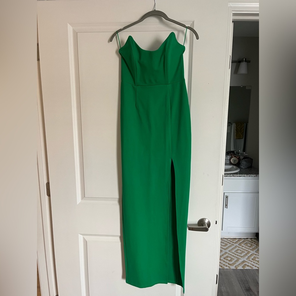 Superdown Ryleigh Strapless Maxi Dress in Green